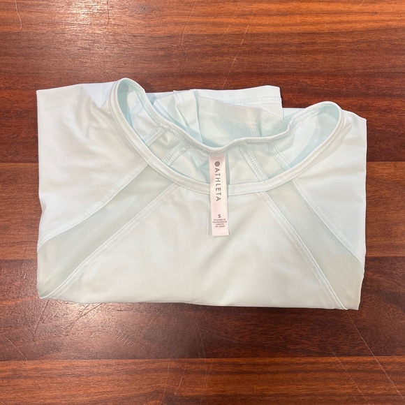 Athleta Tee S - Picture 3 of 3